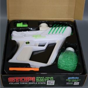 White and Green Gel Blaster
